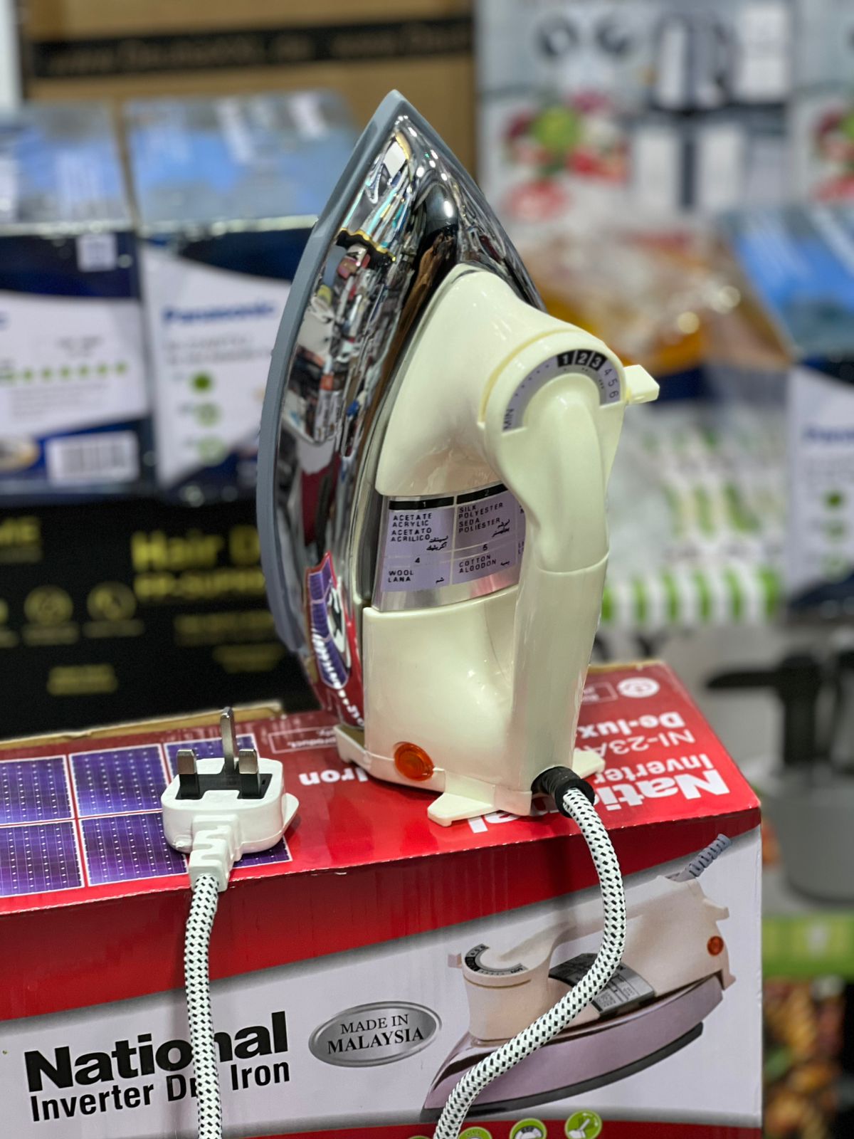 National Automatic Gold Iron 1000W | Japanese Heavy Duty Dry Iron | Non-Stick Gold Plated Soleplate